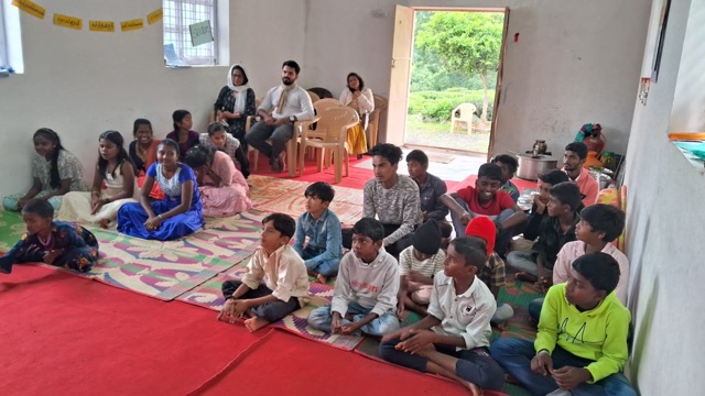 Typical India children&rsquo;s church service
